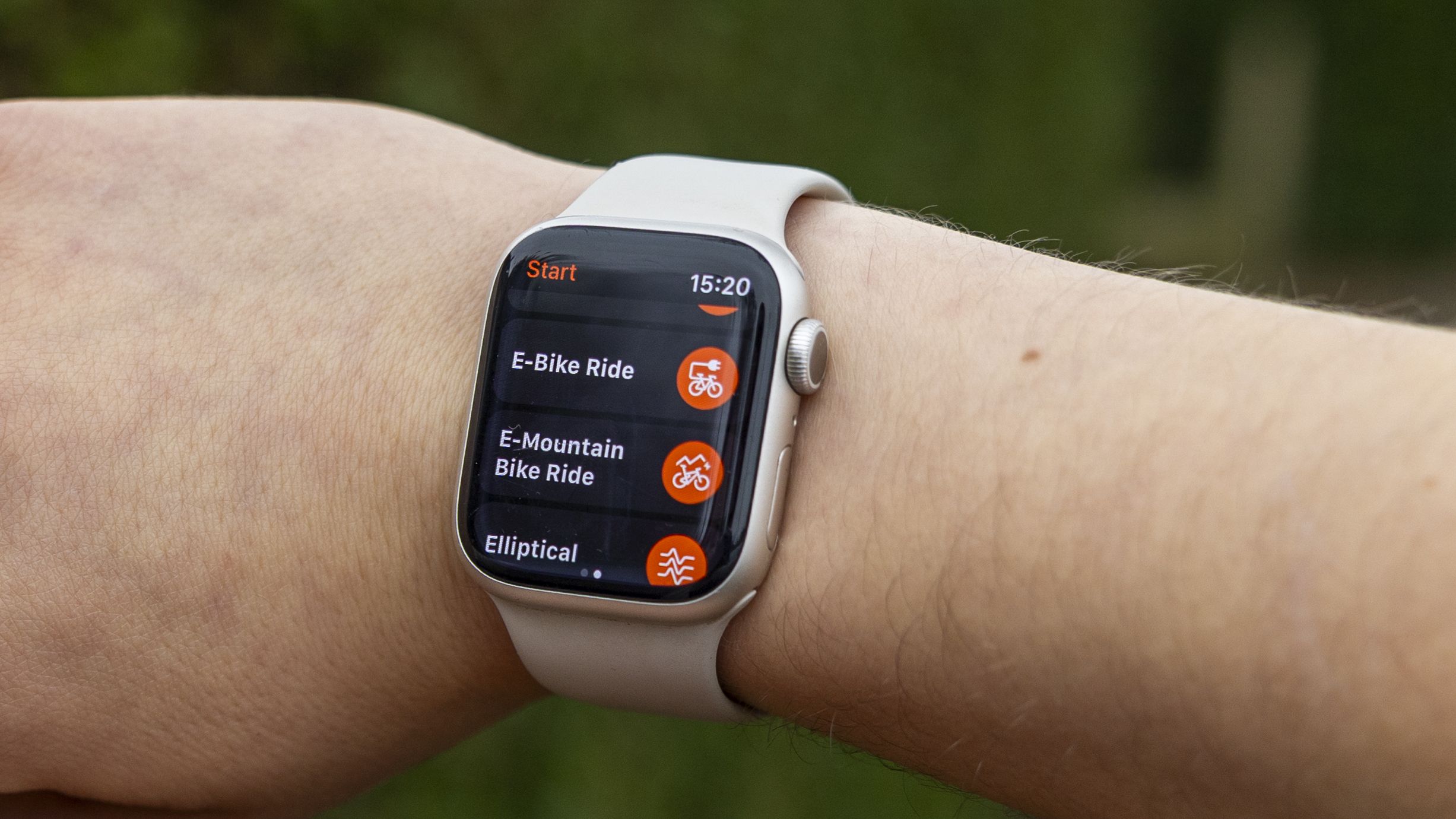 Strava’s finally given Apple Watch users a WorkOutdoors-style feature they’ve been missing in the Workout app for years